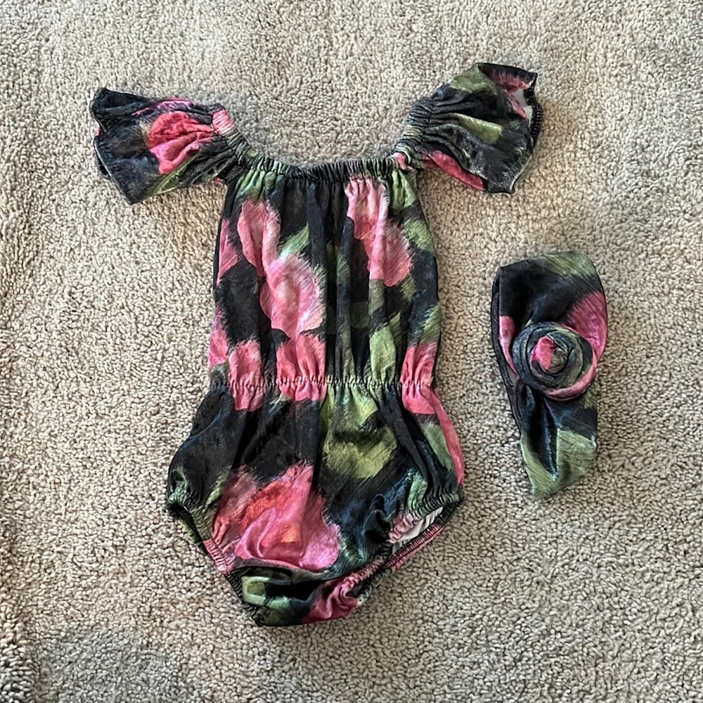 Adorable outfit and matching headband